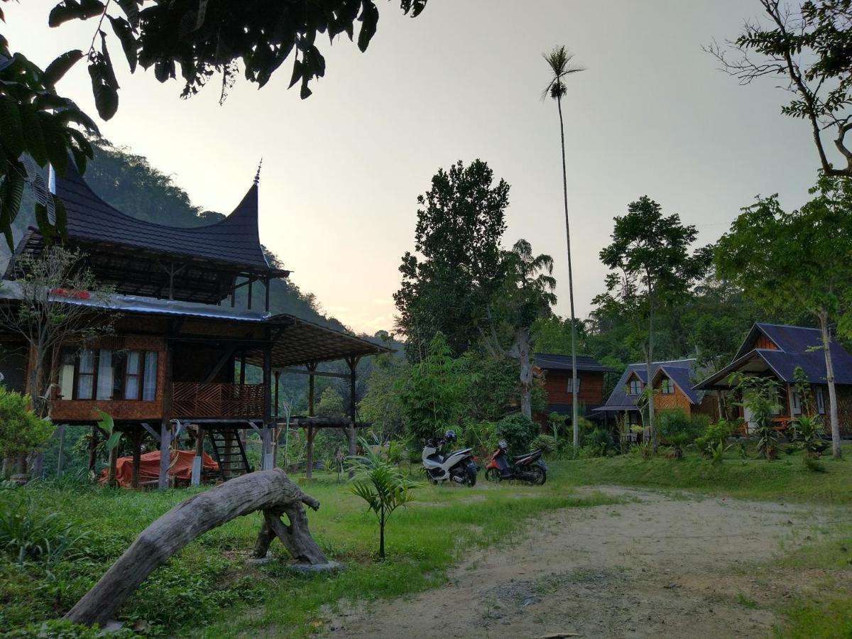 Canyon Jungle Stay Bukittinggi Eksteriør bilde
