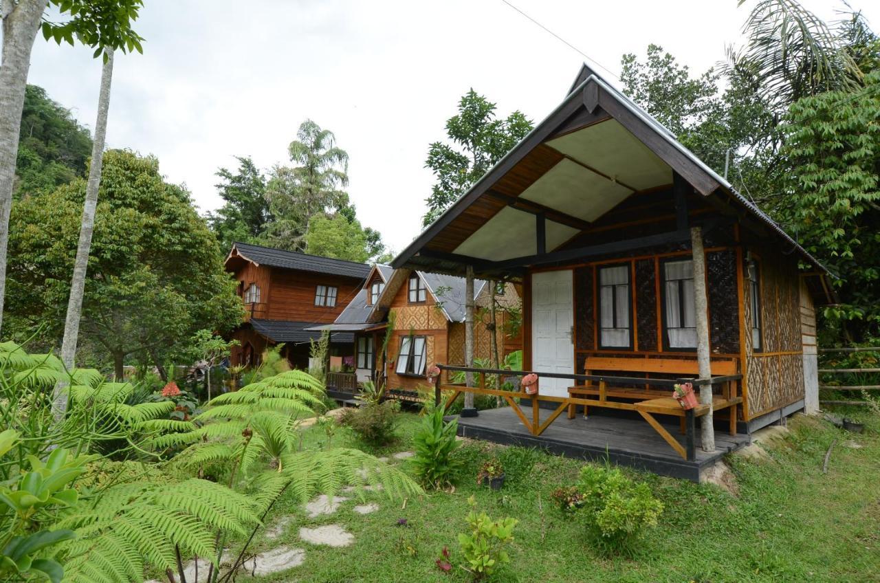 Canyon Jungle Stay Bukittinggi Eksteriør bilde