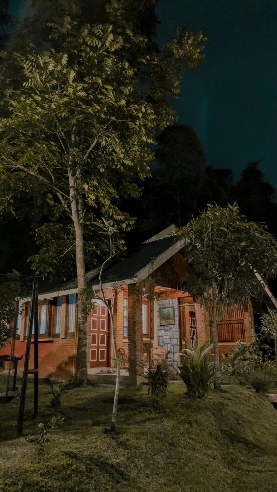 Canyon Jungle Stay Bukittinggi Rom bilde